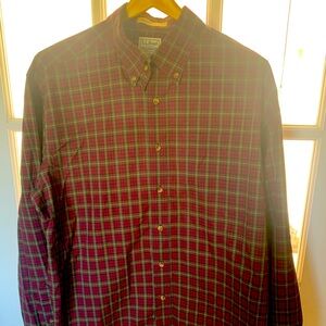 L.L. Bean men’s button down shirt A4